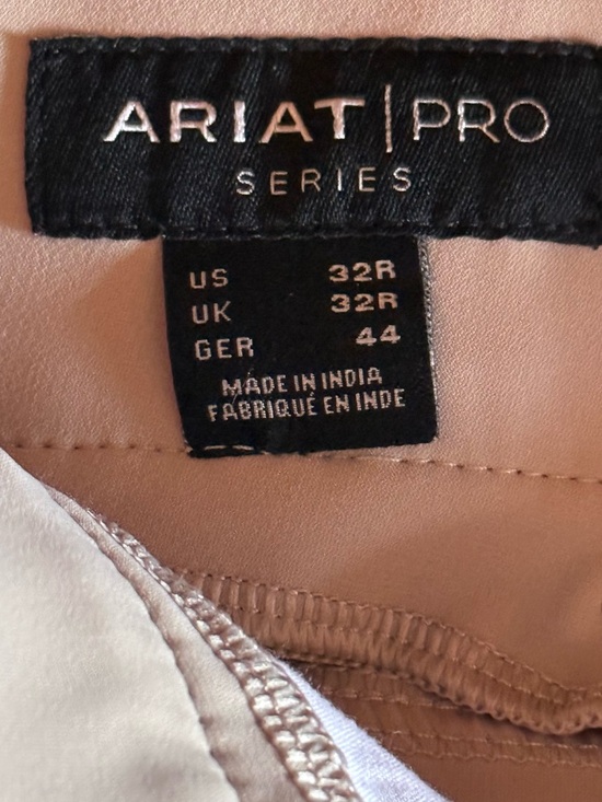 Ariat Pants - ✨NWOT ✨ Ariat Tri Factor KNEE PATCH Breeches | 32R | TAN